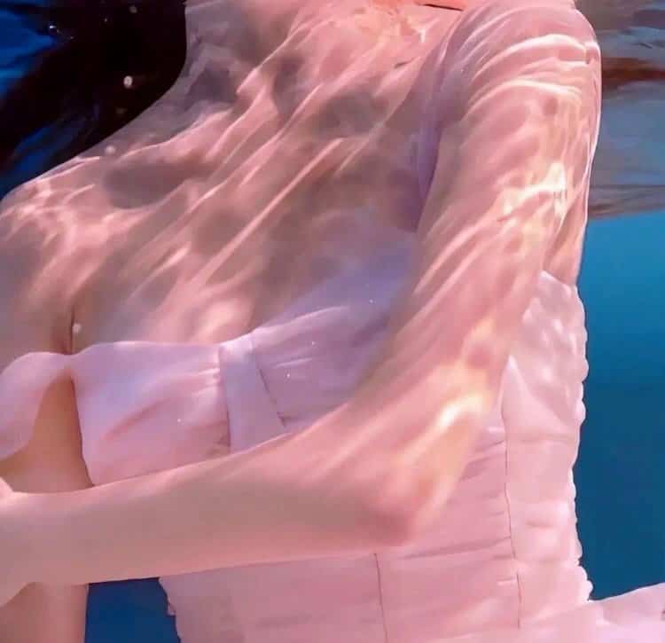 泳装海岛度假写真